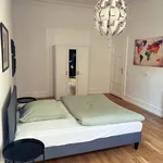 Rent a room of 70 m² in Frankfurt am Main