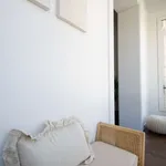 Rent 2 bedroom apartment of 80 m² in barcelona