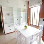 Rent 3 bedroom apartment of 8 m² in Barcelona