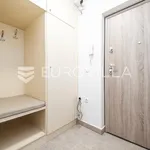 Rent 2 bedroom apartment of 81 m² in Zagreb