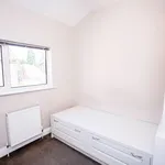 Rent 4 bedroom house in Yorkshire And The Humber