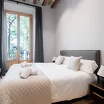 Rent 3 bedroom apartment of 147 m² in Barcelona