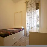 Rent a room of 135 m² in Milan