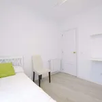 Rent a room of 160 m² in madrid