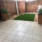 Rent 2 bedroom apartment of 250 m² in Pretoria