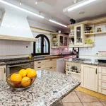 Rent 4 bedroom house of 700 m² in Marbella