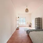 Rent a room in lisbon