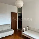 Rent 3 bedroom apartment of 90 m² in Milano