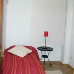 Rent 3 bedroom apartment of 95 m² in Seville']