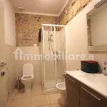 Rent 1 bedroom apartment of 45 m² in Verona