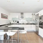 Rent 4 bedroom house of 263 m² in Barcelona