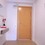 Rent 4 bedroom apartment in Valencia