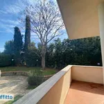 Rent 6 bedroom house of 400 m² in Rome