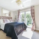 Rent 5 bedroom apartment in East Of England