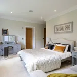 Rent 6 bedroom house in South East England