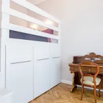 Rent 1 bedroom apartment of 48 m² in Budapest