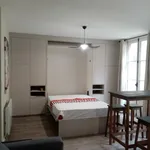 Rent 1 bedroom apartment of 38 m² in Laval