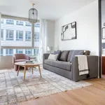 Miete 2 Schlafzimmer wohnung von 872 m² in Zurich