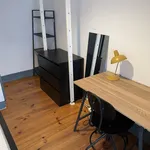 Rent a room of 100 m² in Lisbon