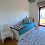 Rent 3 bedroom apartment in Lisbon