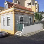 Rent 2 bedroom house of 146 m² in Setúbal