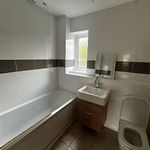 Rent 3 bedroom flat in West Midlands