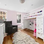 Rent 2 bedroom house in Manhattan