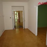 Pronajměte si 3 ložnic/e byt o rozloze 80 m² v Prague