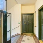 Rent 3 bedroom apartment of 92 m² in Prague