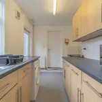 Rent 4 bedroom flat in West Midlands