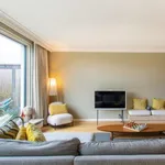 Huur 2 slaapkamer appartement van 152 m² in uccle