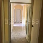 Affitto 5 camera appartamento di 140 m² in Terni