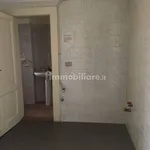 Rent 5 bedroom house of 311 m² in Reggio Calabria