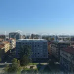 Affitto 4 camera appartamento di 100 m² in Alessandria