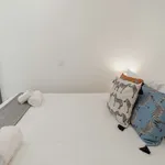 Rent 2 bedroom apartment in porto