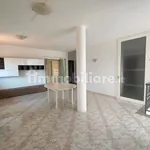 Rent 5 bedroom apartment of 140 m² in Palermo