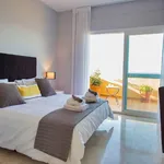 Alquilo 4 dormitorio apartamento de 230 m² en Marbella