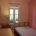 Rent a room in lisbon