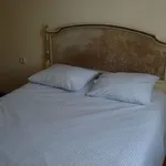 Rent a room in Madrid']