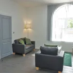 Rent 2 bedroom flat of 44 m² in London