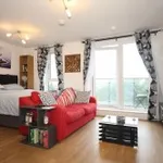 Rent 1 bedroom flat in Woking