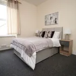 Rent 5 bedroom flat of 220 m² in Newport