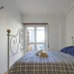 Rent a room in lisbon