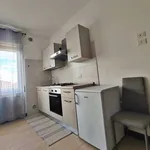 1-bedroom flat viale Pio X 49, Centro, Bassano del Grappa