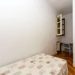 Rent a room of 150 m² in madrid