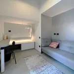 Rent 2 bedroom apartment of 72 m² in milan