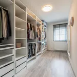 Maison de 430 m² avec 3 chambre(s) en location à Houthalen-Helchteren