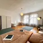 Pronajměte si 3 ložnic/e byt o rozloze 116 m² v Prague