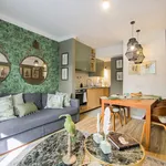 Rent 1 bedroom apartment of 70 m² in Lisbon