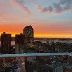 Rent 3 bedroom apartment of 209 m² in New York